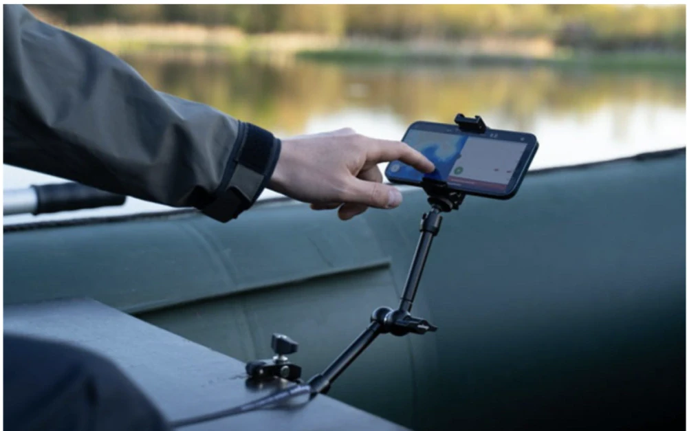 Držák na chytrý telefon Deeper pro lodě a kajaky